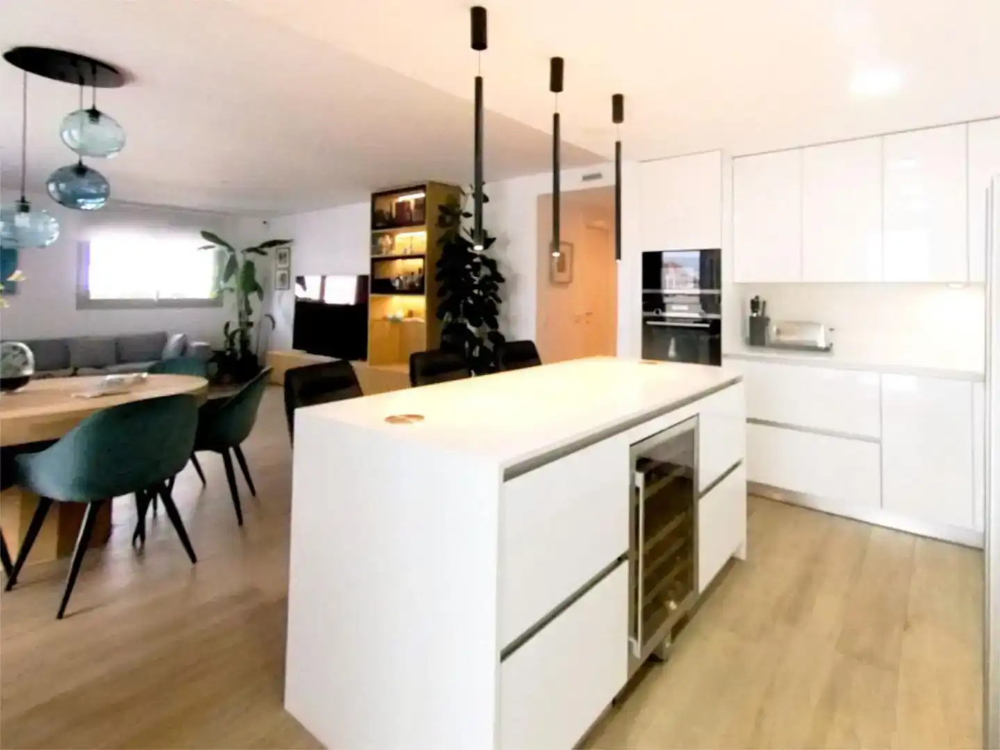 Kitchen of Flat for sale in Boadilla del Monte  with Air Conditioner, Swimming Pool and Balcony