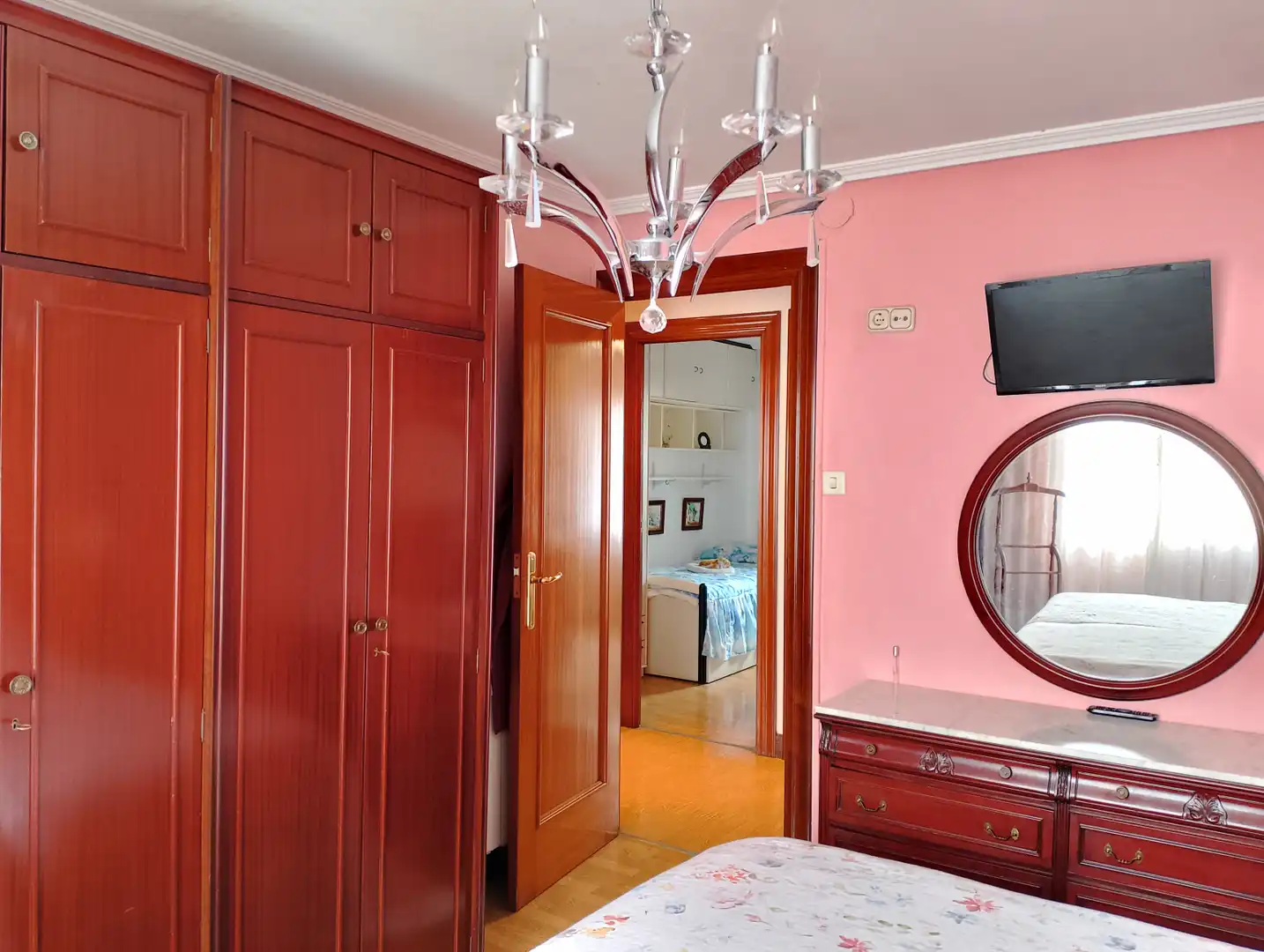 Bedroom of Flat for rent in Donostia - San Sebastián   with Heating, Parquet flooring and Furnished