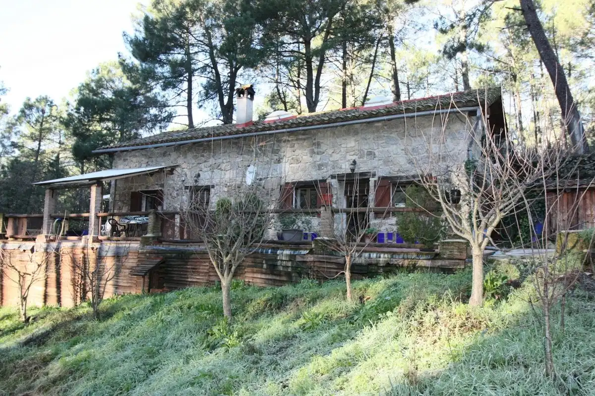 Vista exterior de Finca rústica en venda en Santa Cruz del Valle amb Internet