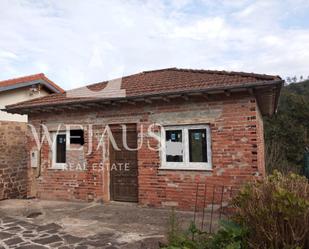 Vista exterior de Casa o xalet en venda en Cartes amb Jardí privat i Terrassa