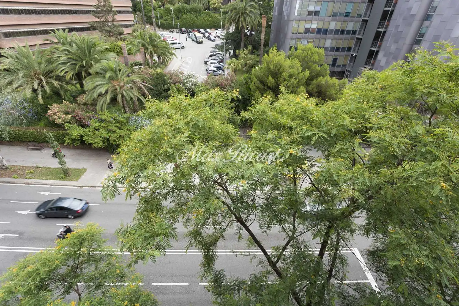 Außenansicht von Wohnung zur Miete in Barcelona mit Klimaanlage, Heizung und Terrasse