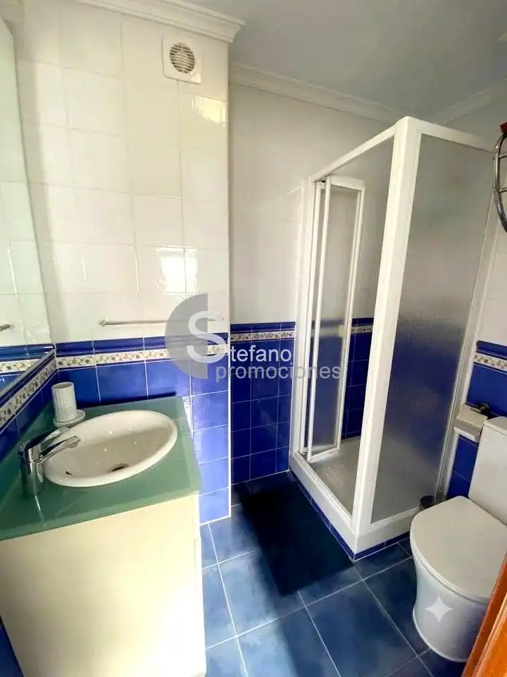 Baño de Piso de alquiler en Málaga con Aire acondicionado, Terraza y Amueblado