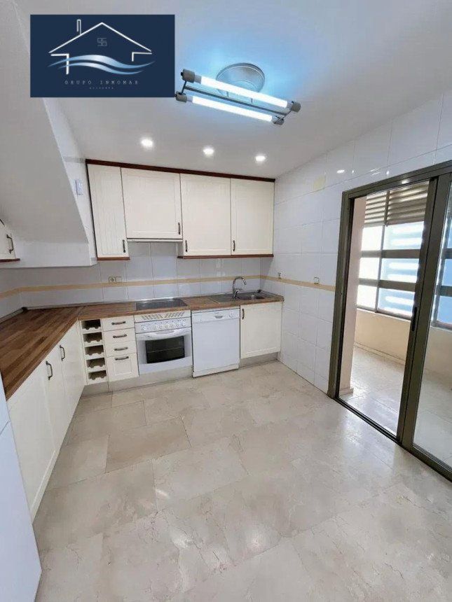 Kitchen of Duplex for sale in Alicante / Alacant  with Air Conditioner, Heating and Terrace