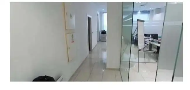 Local comercial en venda a Avenida Europa, imagen 3