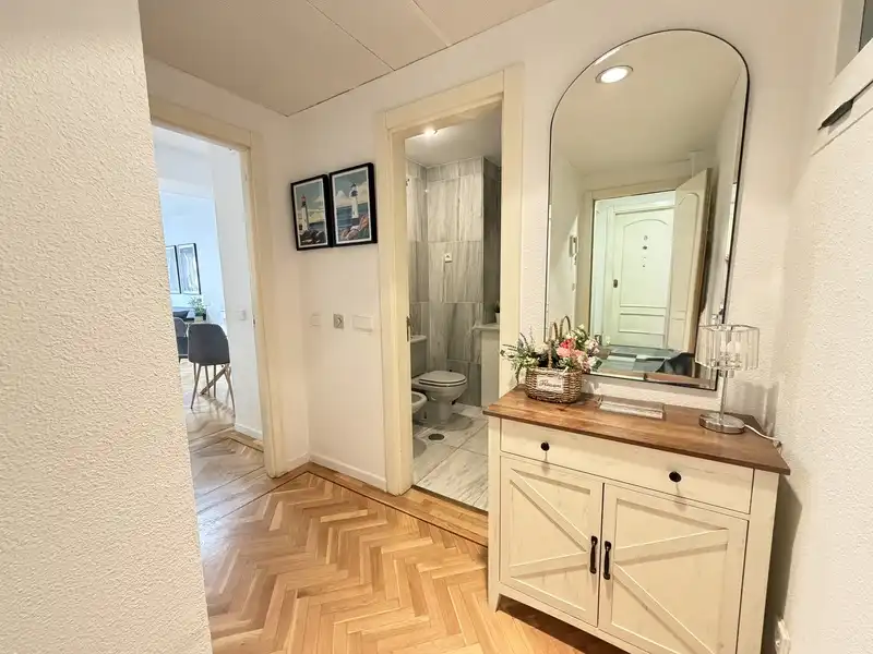 Bathroom of Study for rent in Madrid  with Air Conditioner and Furnished