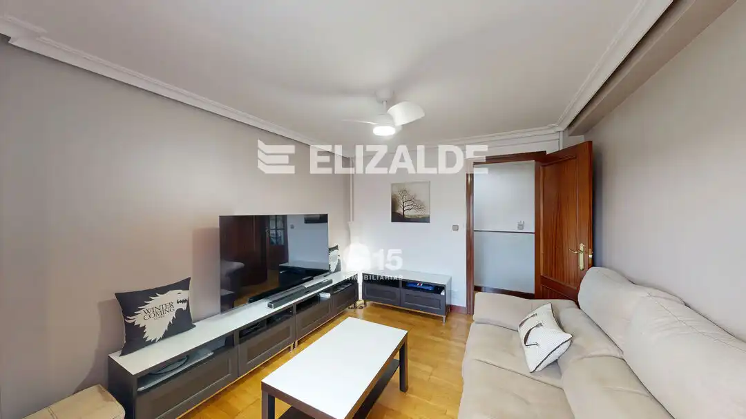 Living room of Flat for sale in Donostia - San Sebastián   with Heating and Balcony