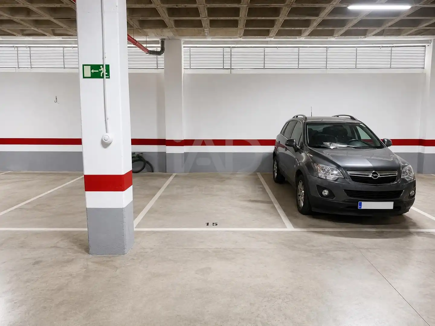 Parking de Ático en venta en Sevilla con Aire acondicionado, Calefacción y Terraza