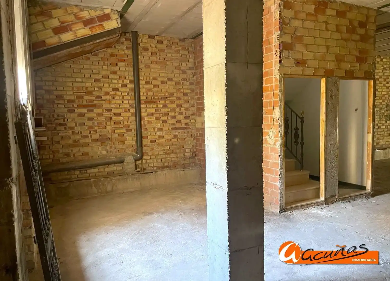 Casa adosada en venta en Gilena con Terraza y Trastero
