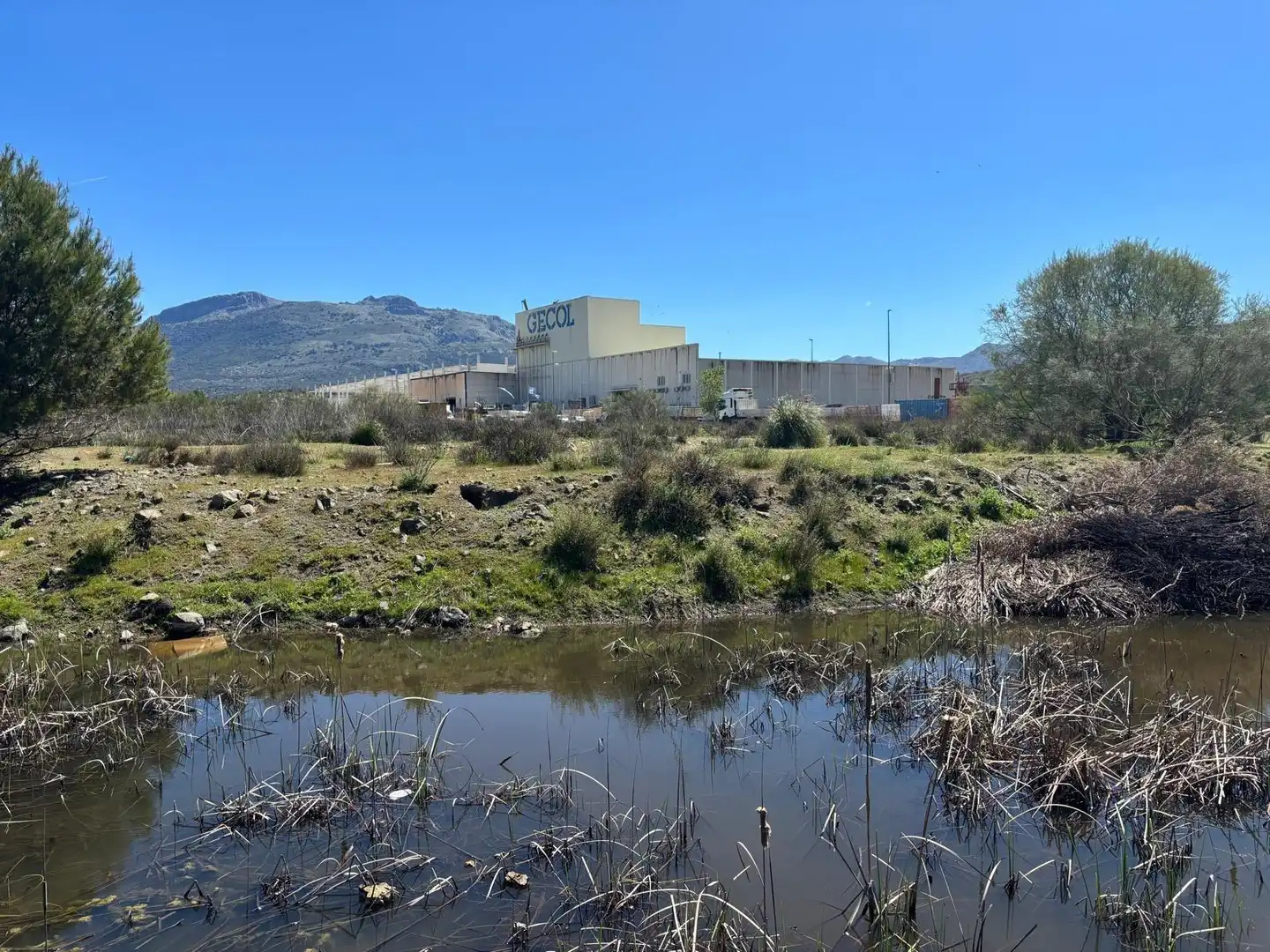 Vista exterior de Terreno industrial en venta en Villanueva del Trabuco
