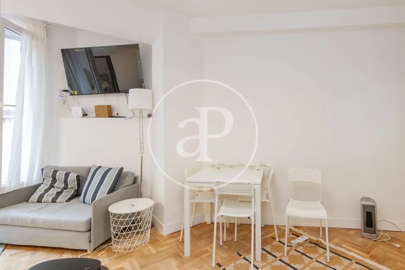 Piso en venta en C. de Sánchez Barcáiztegui, Pacífico