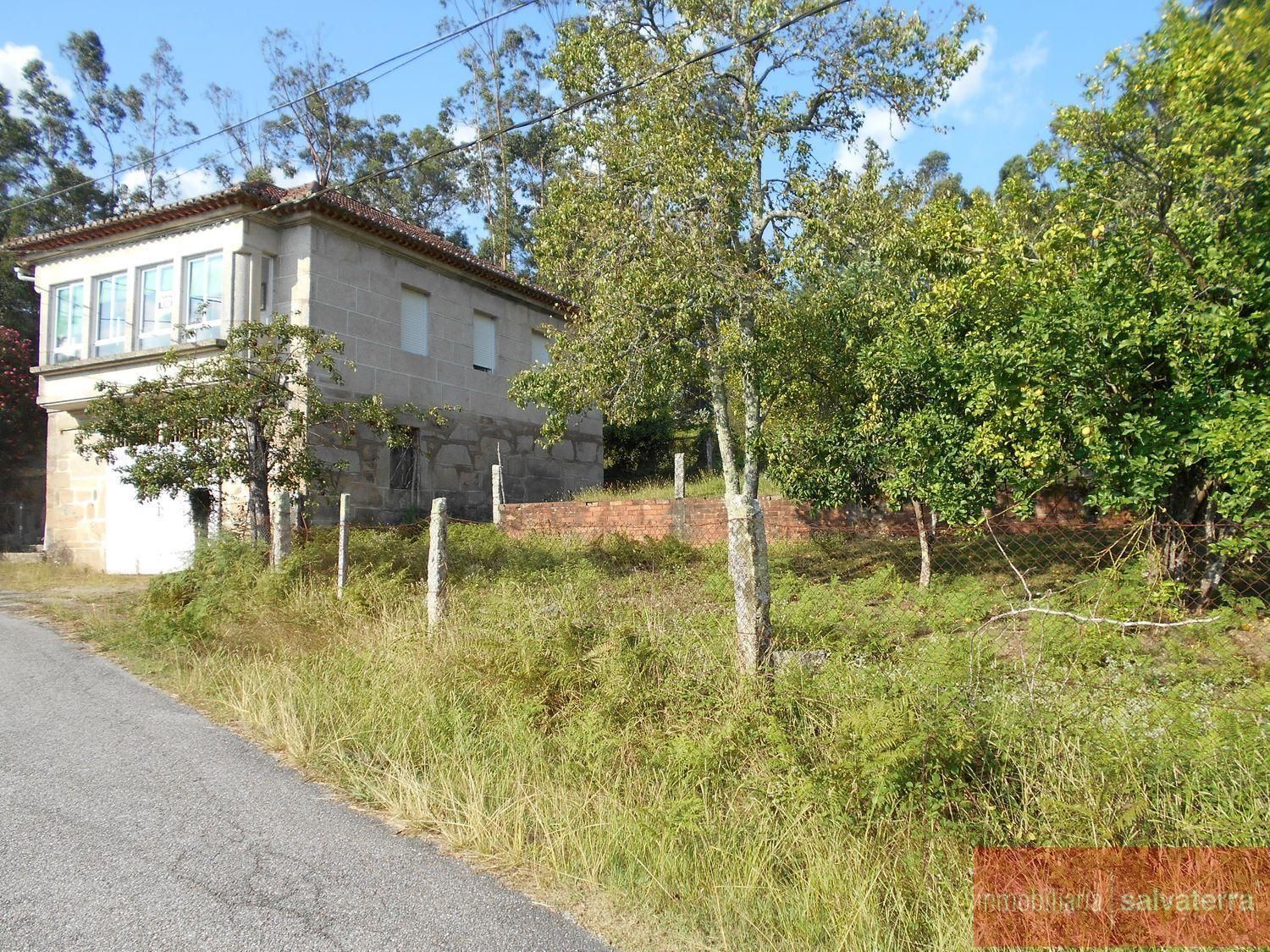 Country house for sale in Arbo