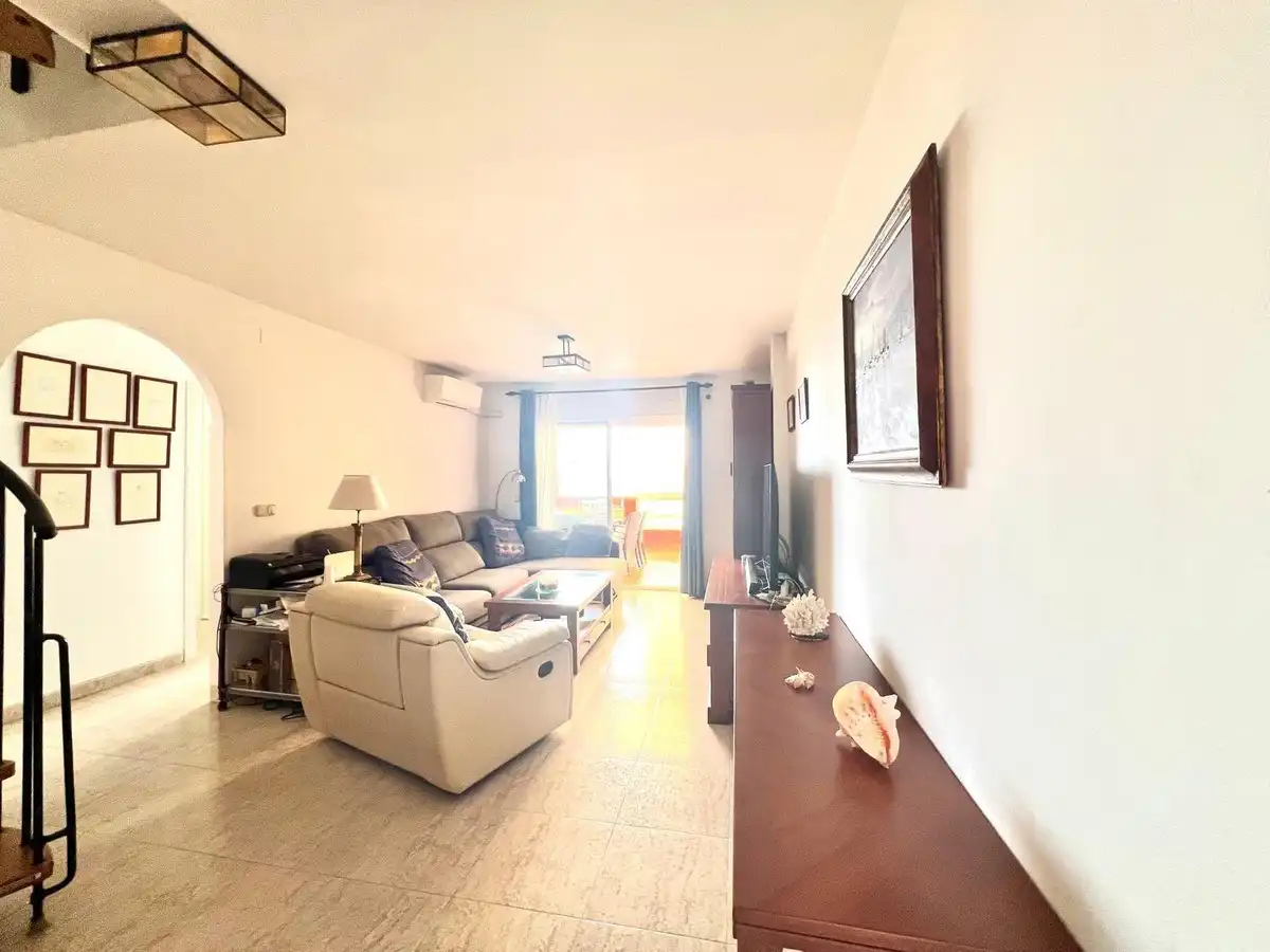 Sala d'estar de Àtic en venda en Benalmádena amb Aire condicionat, Calefacció i Piscina