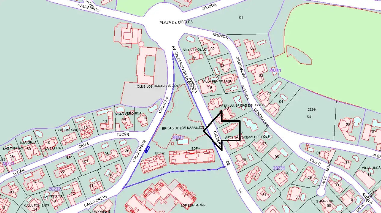 Garaje de alquiler en Avenida Calderón de la Barca, Las Brisas