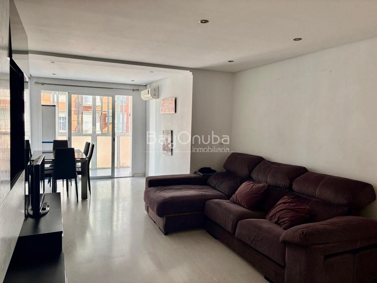 Sala de estar de Piso en venta en  Huelva Capital