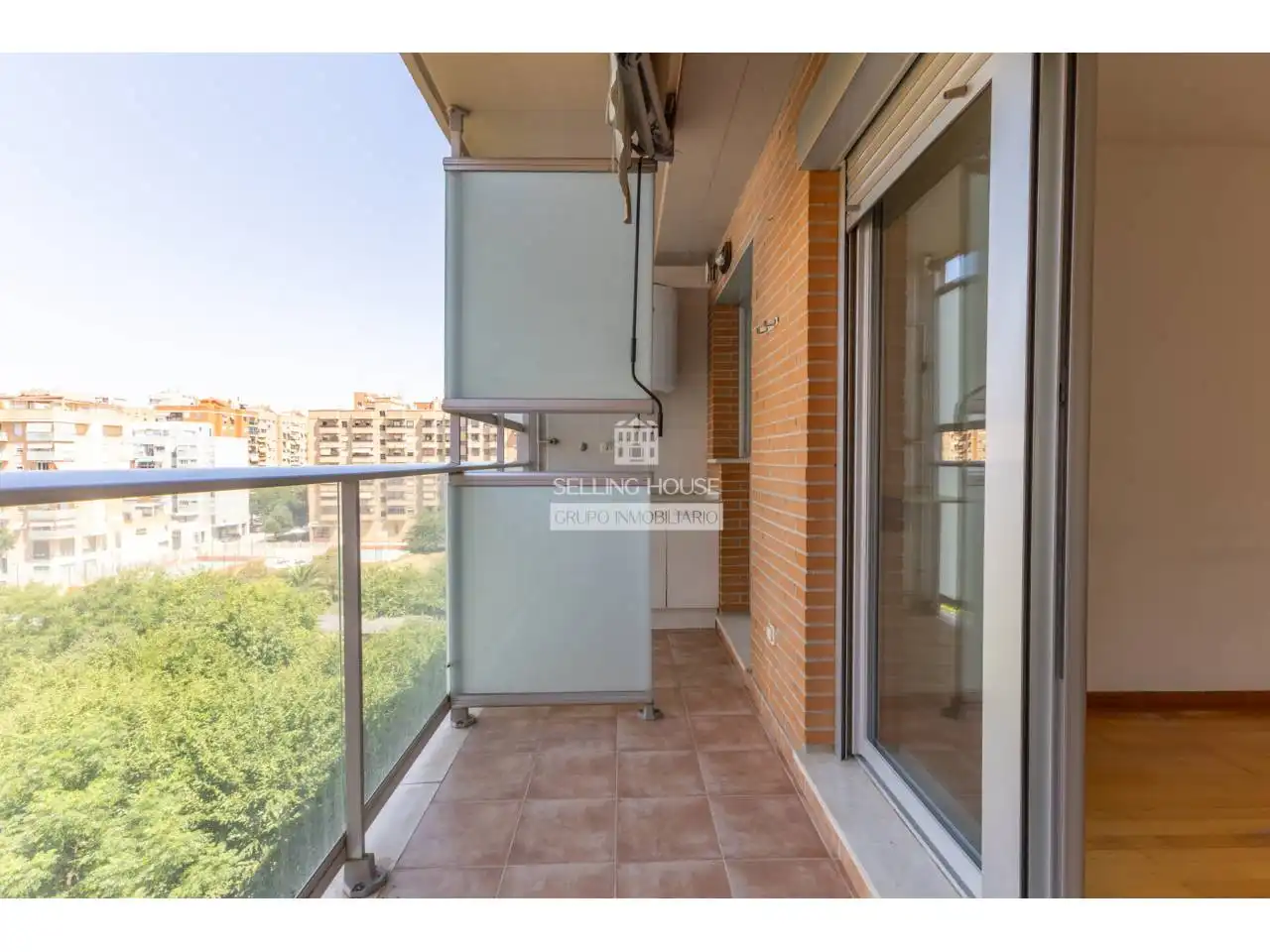 Terrasse von Wohnung zum Verkauf in Valencia mit Klimaanlage, Heizung und Parkett