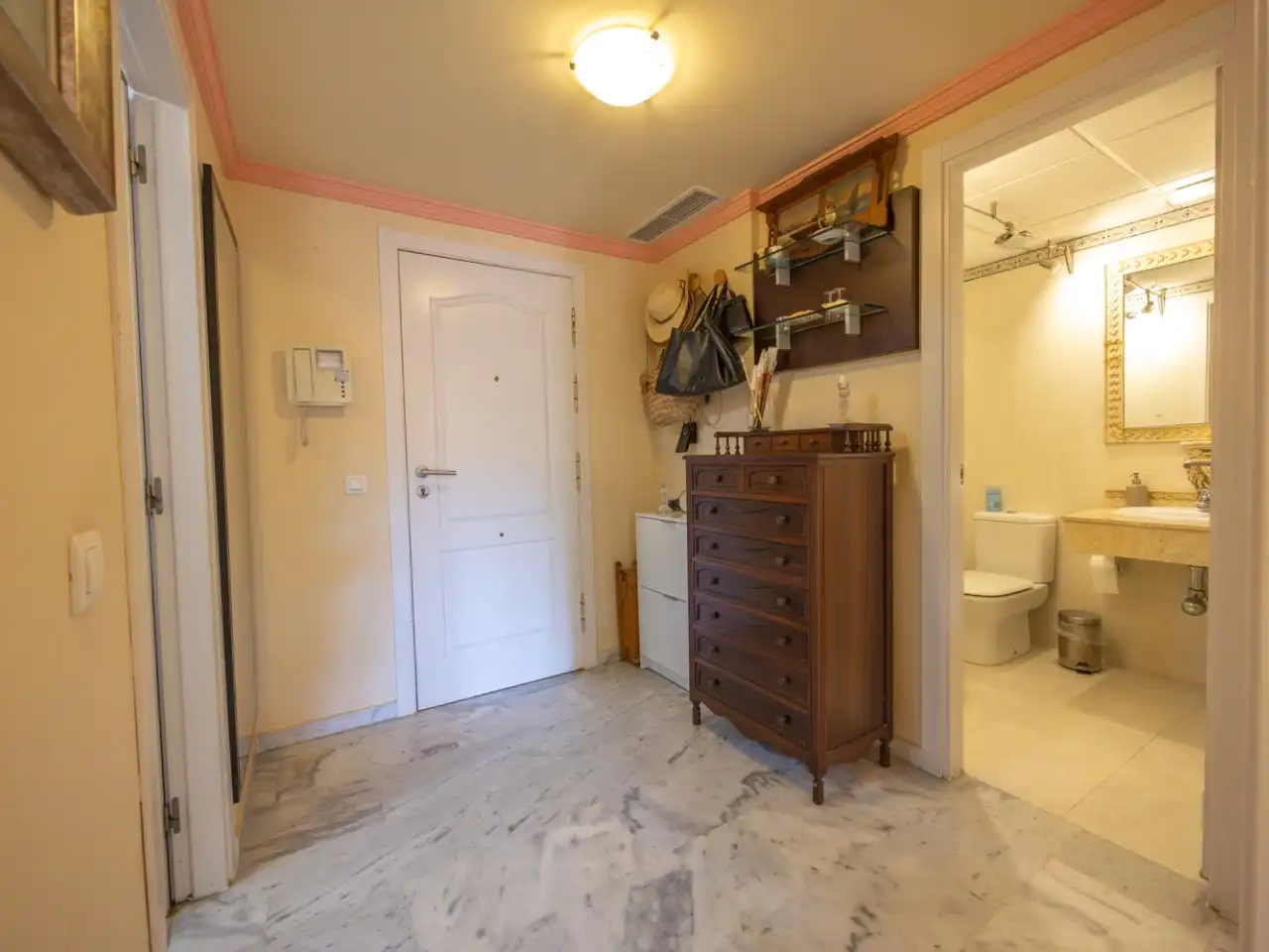 Flat for rent in Marbella  with Private garden, Terrace and Swimming Pool