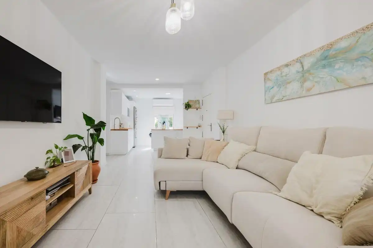 Sala de estar de Piso en venta en Sevilla con Aire acondicionado, Calefacción y Trastero