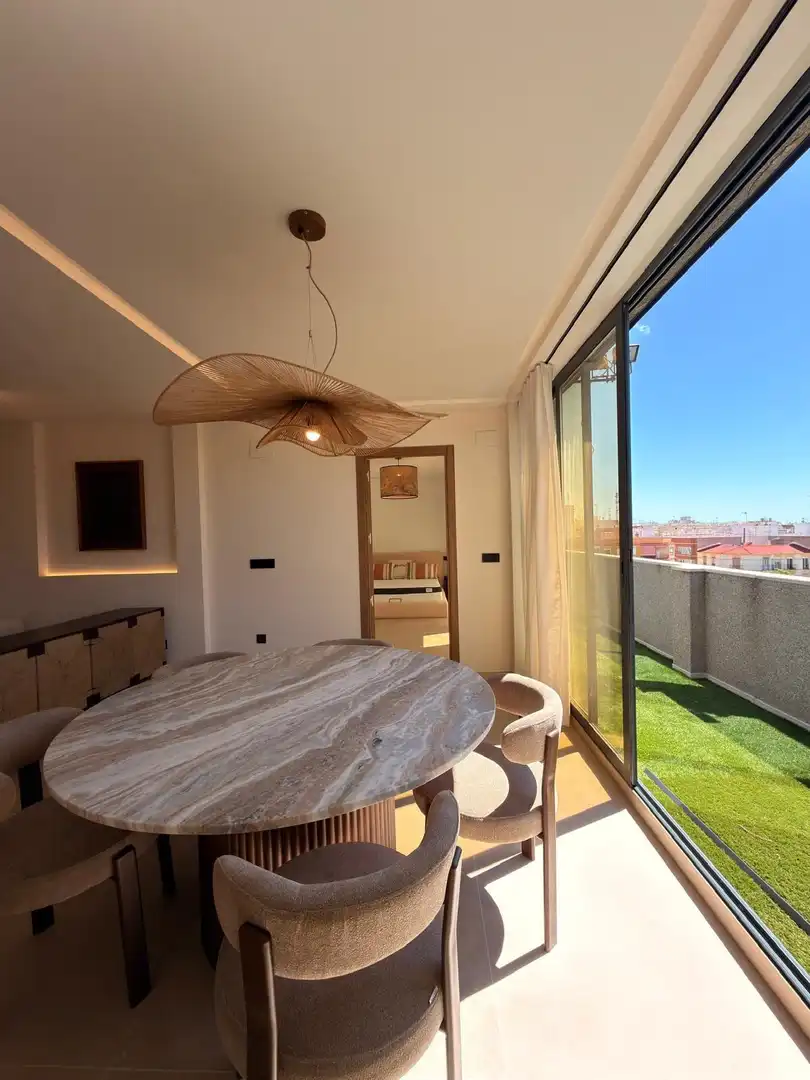 Schlafzimmer von Dachboden zur Miete in Alicante / Alacant mit Klimaanlage, Heizung und Terrasse