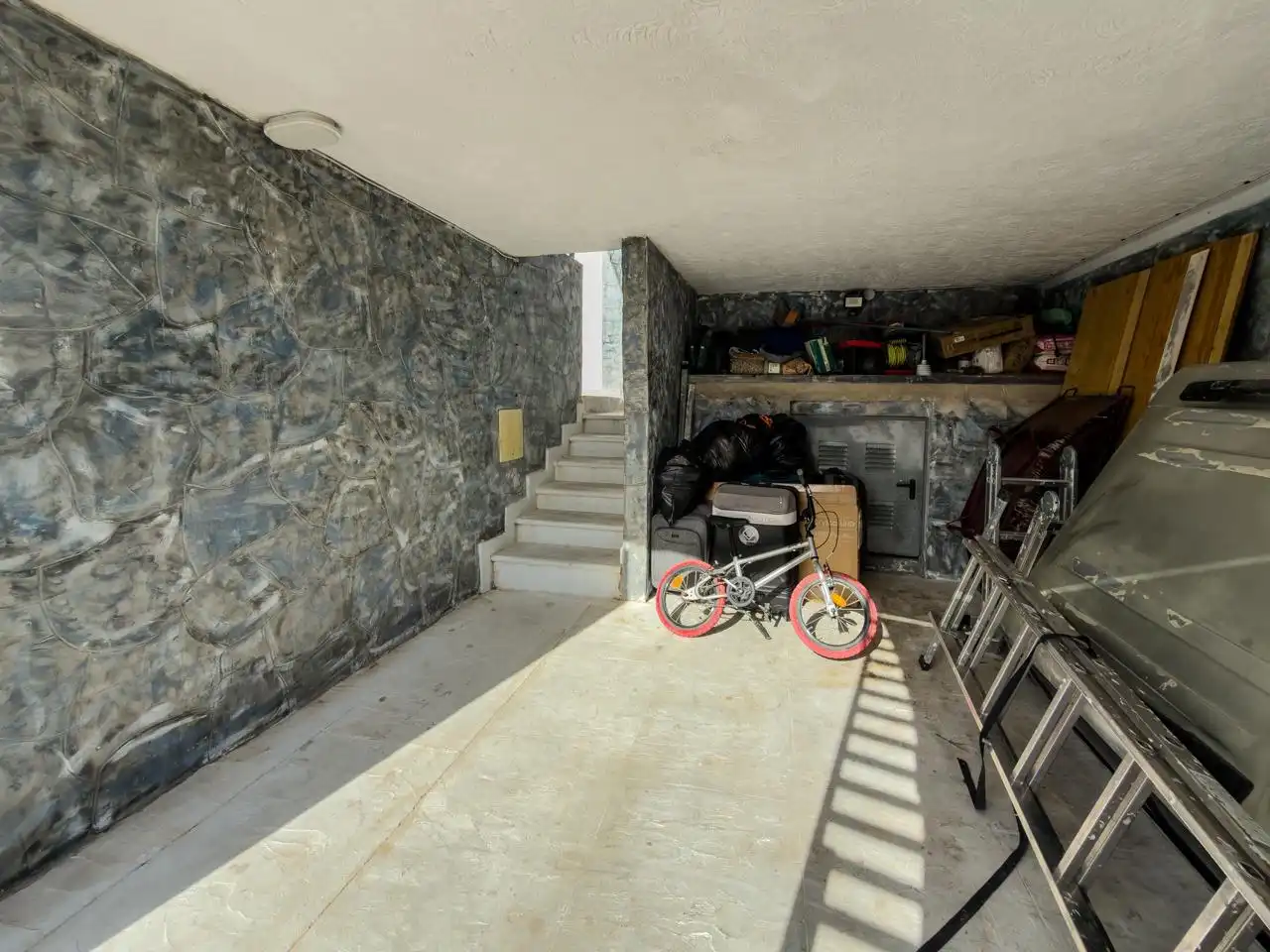 Houses for sale in Relleu  with Swimming Pool