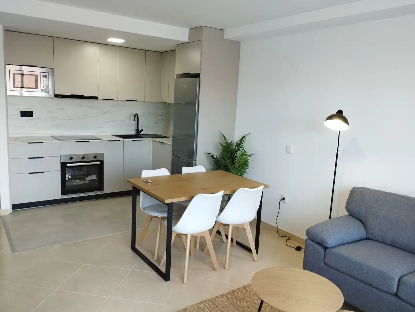 Apartament amb ascensor de lloguer a Calle RELENGUILLO, imagen 6