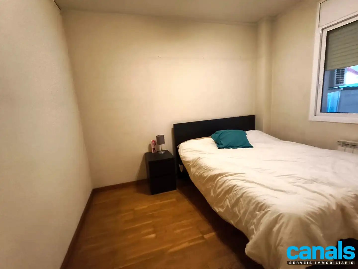 Habitación de Piso en venta en Cerdanyola del Vallès con Aire acondicionado, Calefacción y Parquet