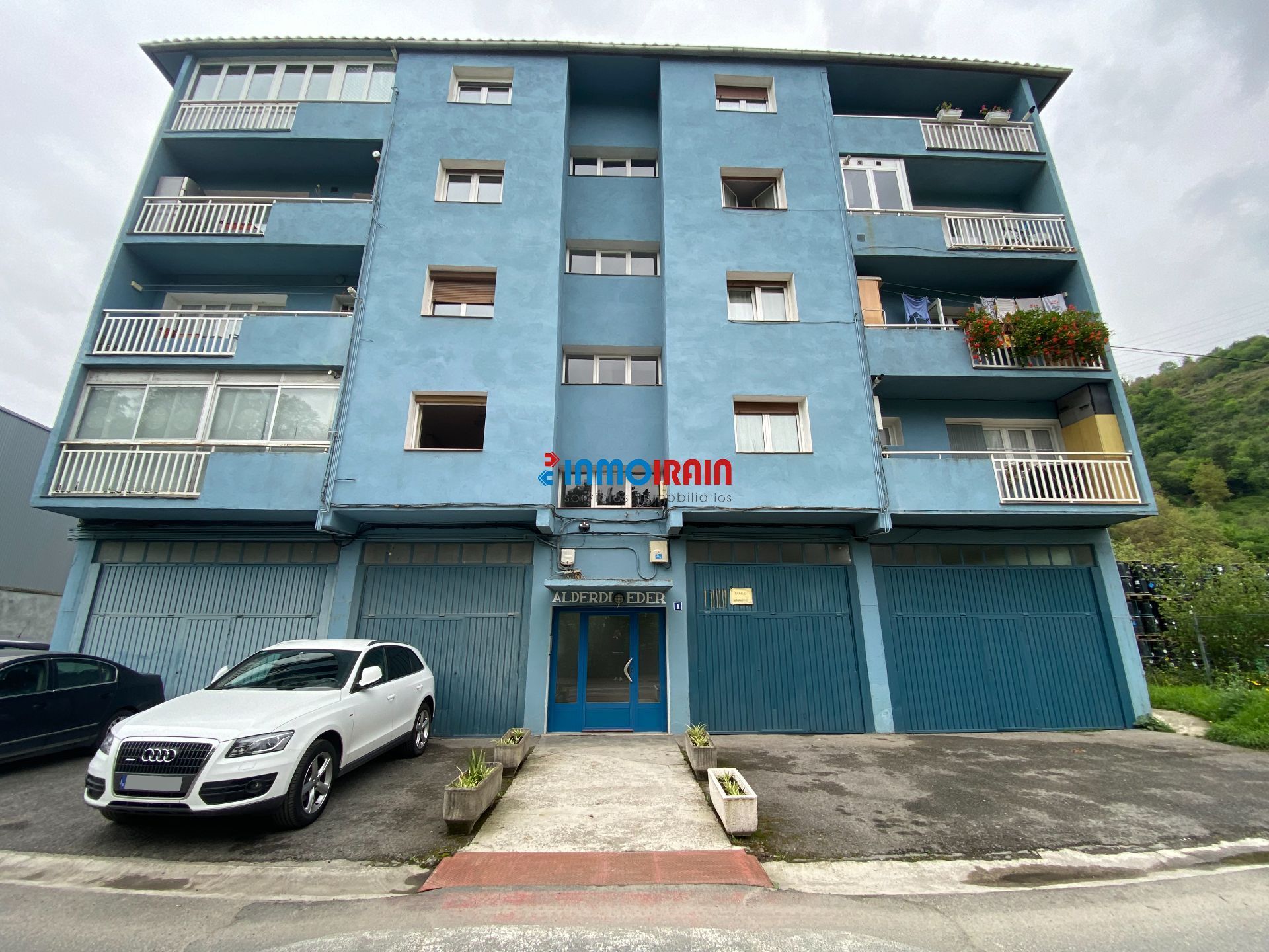 Vista exterior de Piso en venta en Legorreta con Calefacción, Terraza y Trastero