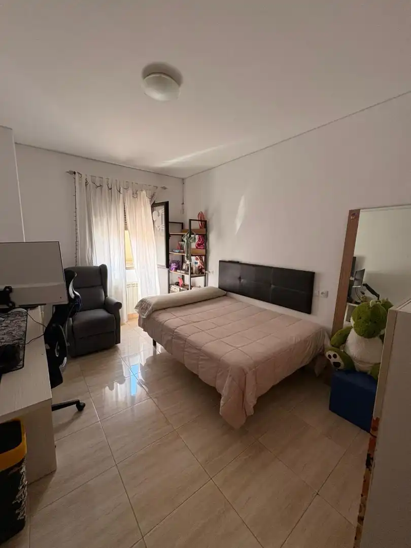 Piso con terraza en venta en Peréz Galdós, imagen 5