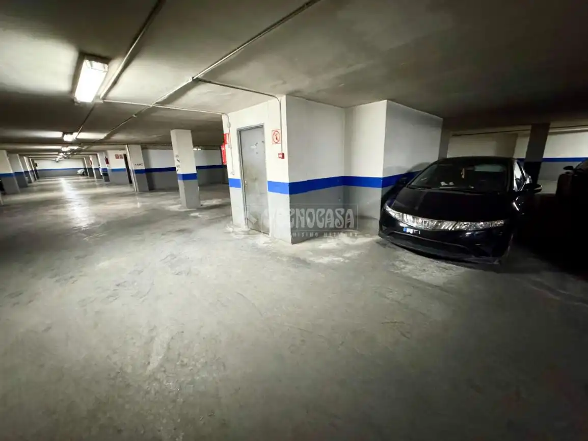 Parking of Attic for sale in Paterna  with Air Conditioner, Parquet flooring and Terrace