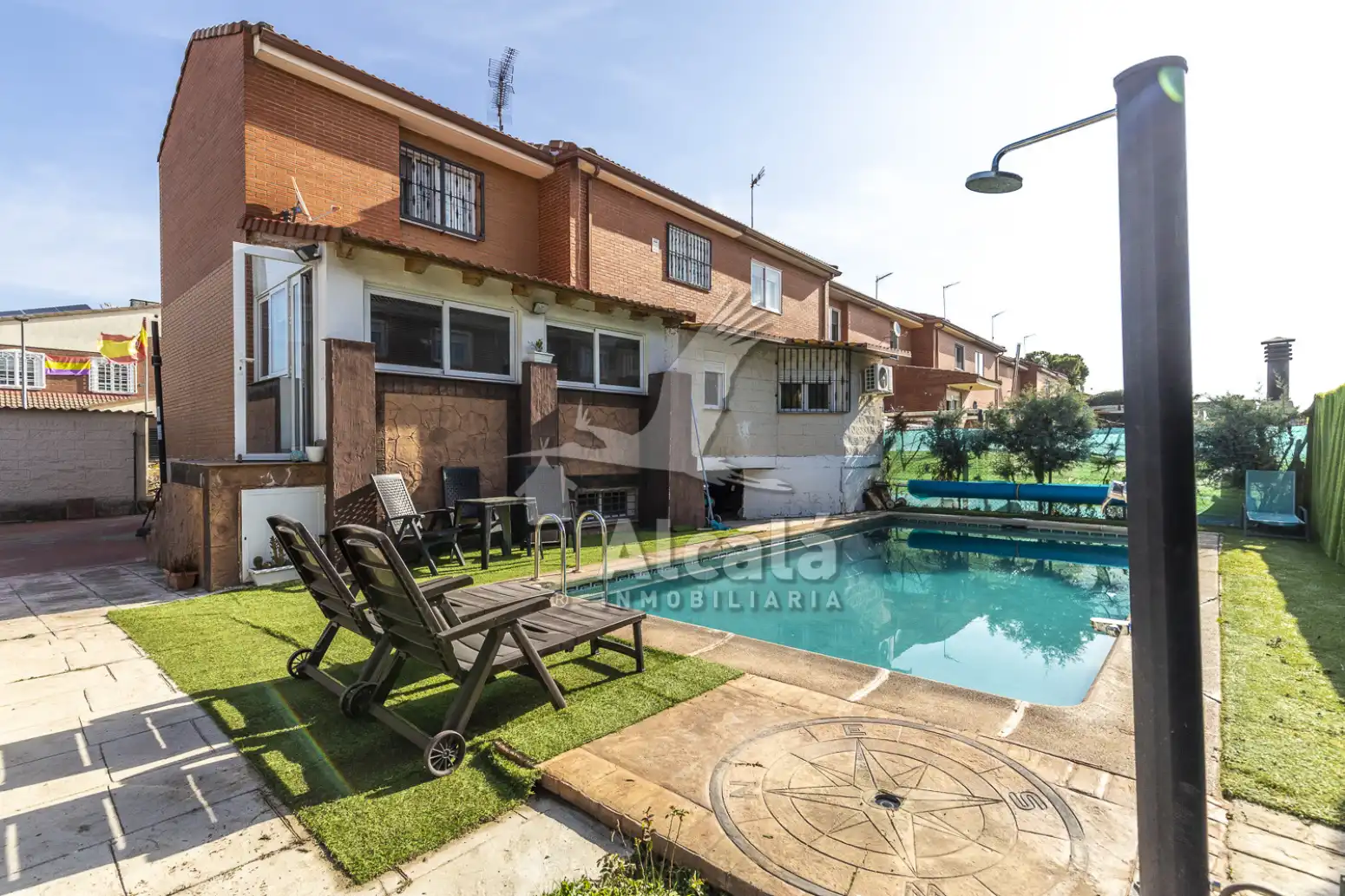 Jardín de Casa adosada en venta en Azuqueca de Henares con Aire acondicionado, Calefacción y Piscina