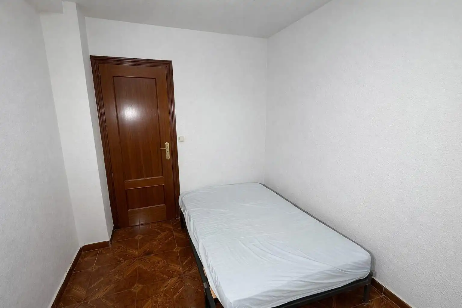 Habitación de Piso en venta en Parla con Calefacción y Terraza