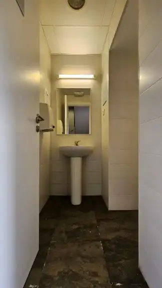 Badezimmer von Gebäude zum Verkauf in Figueres