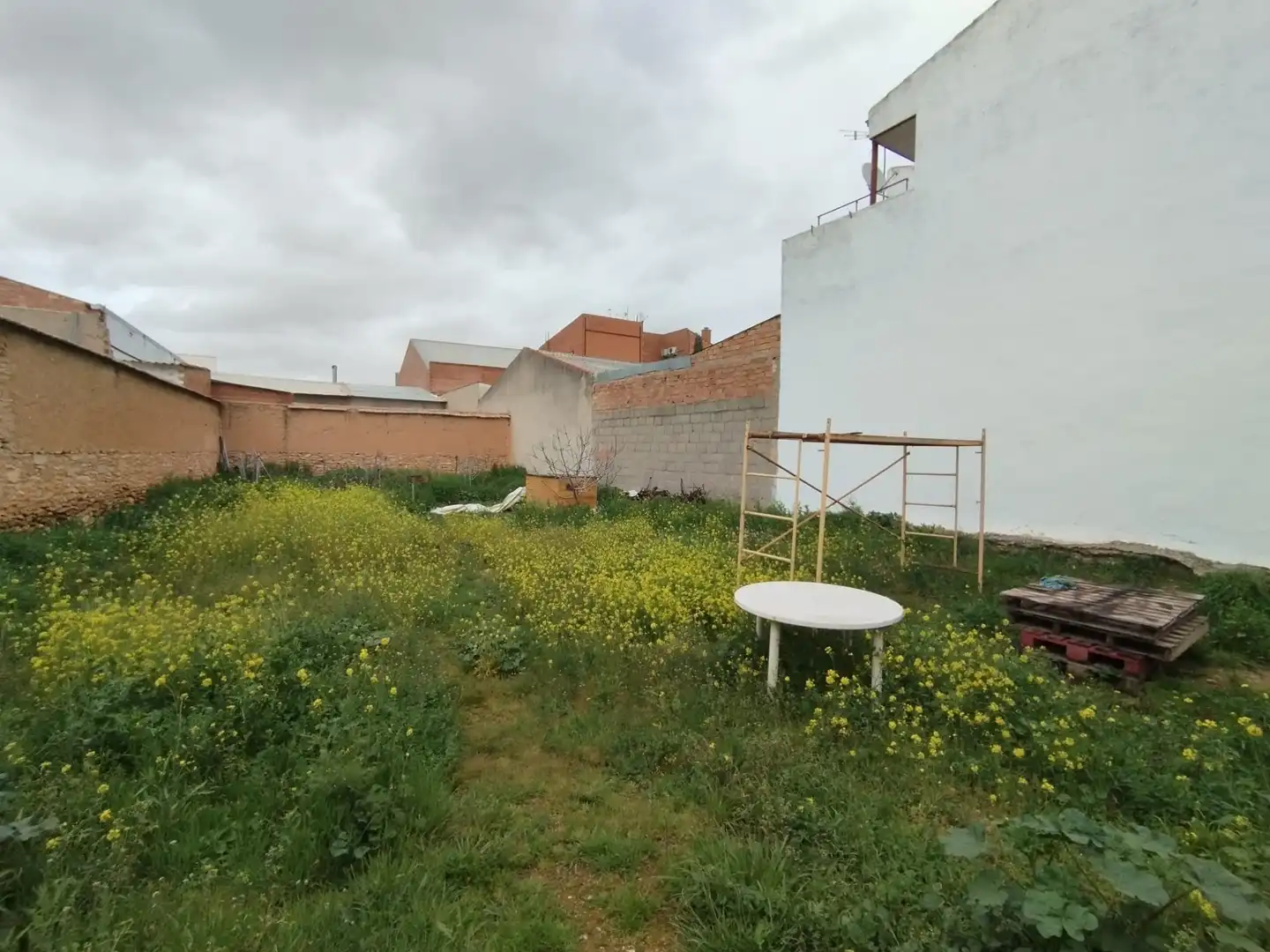 Residential land for sale in Calle José Alcázar