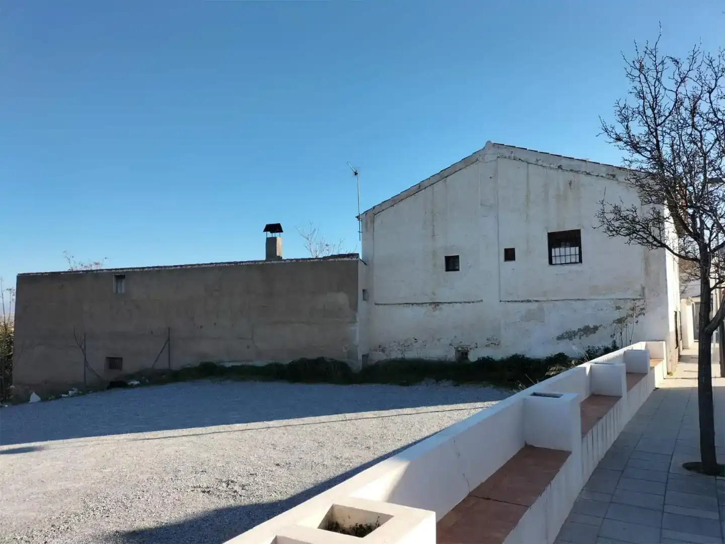 Vista exterior de Finca rústica en venta en Baza con Jardín privado, Trastero y Amueblado