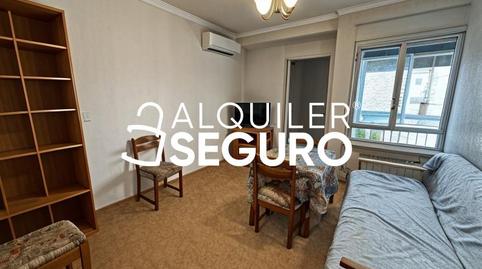 Photo 2 of Flat to rent in Hermanos del Moral, Opañel, Madrid