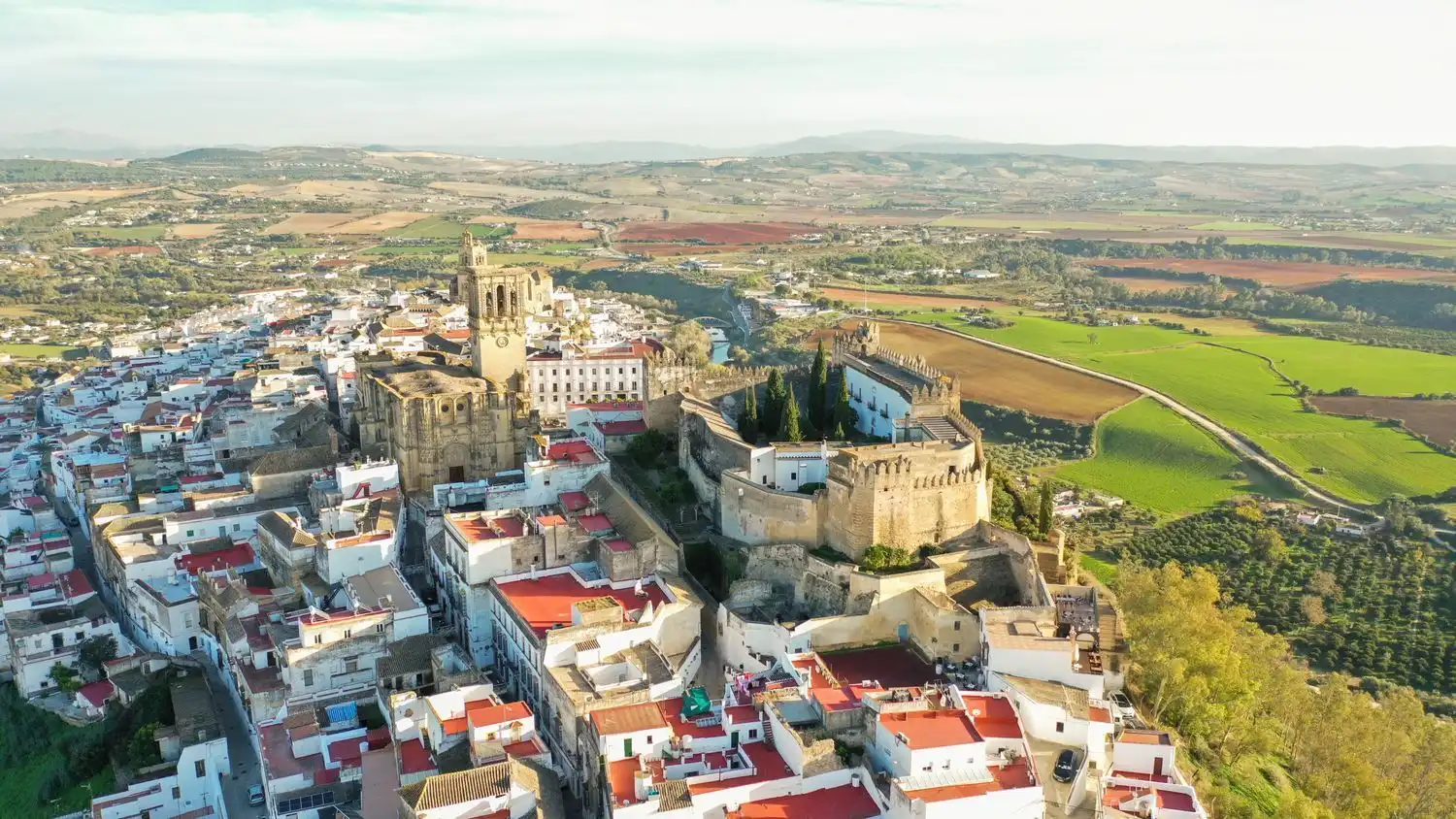Vista exterior de Casa o chalet en venta en Arcos de la Frontera con Calefacción y Terraza