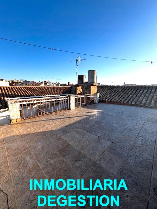 Terrassa de Casa adosada en venda en Linares amb Aire condicionat, Jardí privat i Terrassa