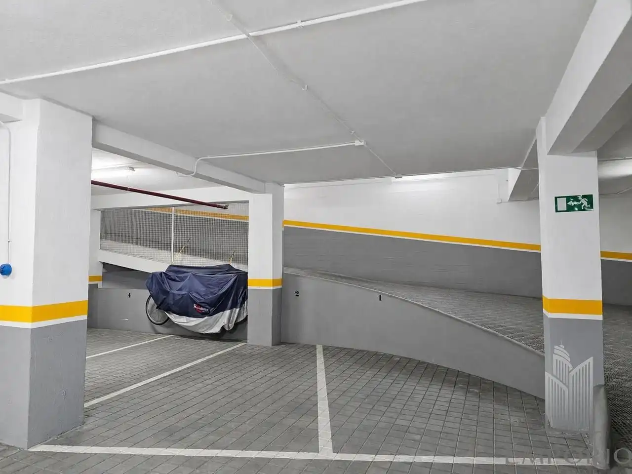 Aparcament de Garatge de lloguer en Madrid