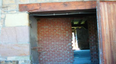 Foto 2 de Finca rústica en venta en Puente Viesgo, Cantabria