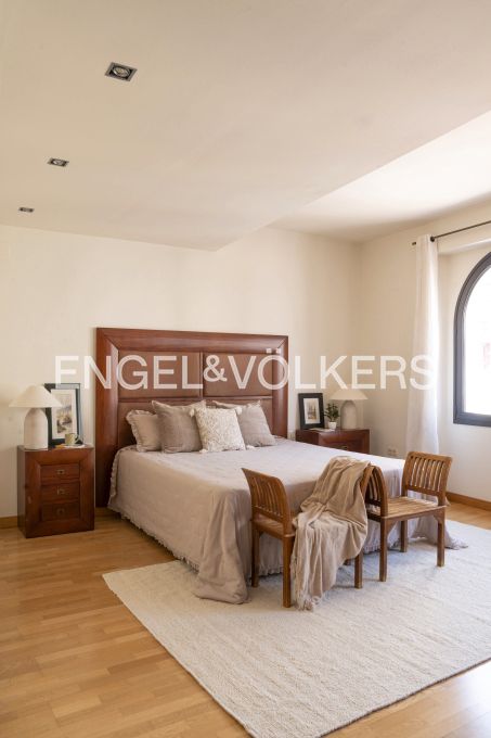 Dormitori de Pis en venda en Figueres amb Aire condicionat, Calefacció i Terrassa