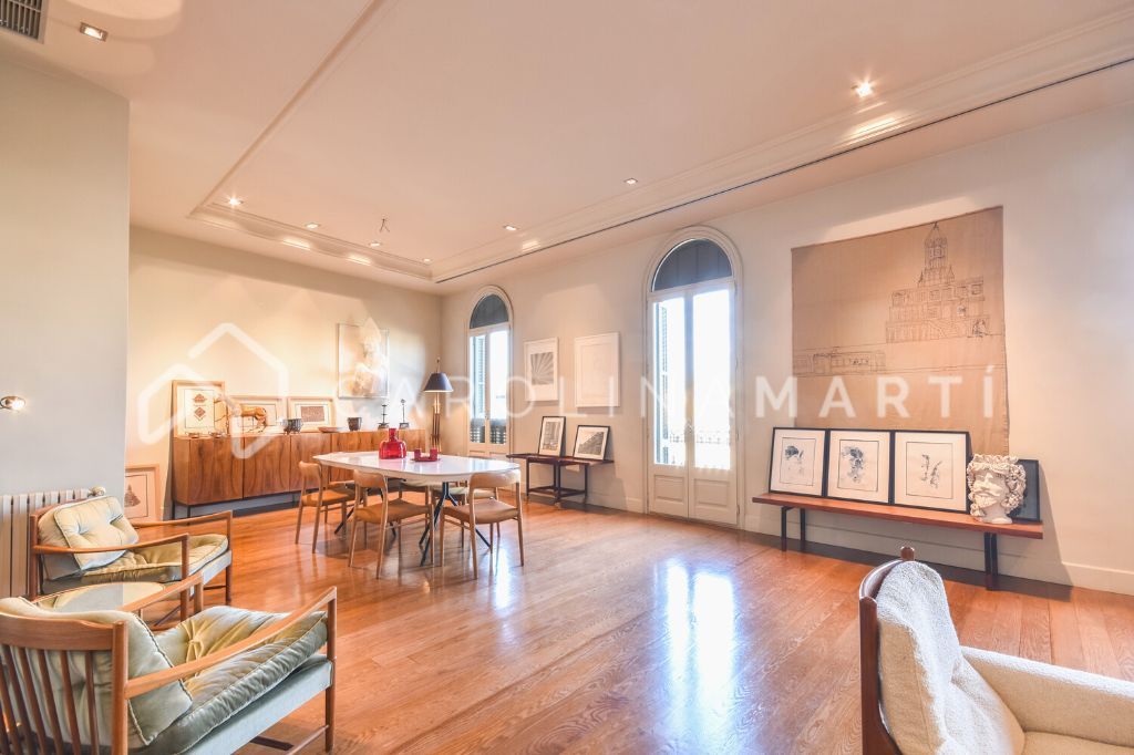 Living room of Flat for sale in  Barcelona Capital  with Air Conditioner, Heating and Parquet flooring