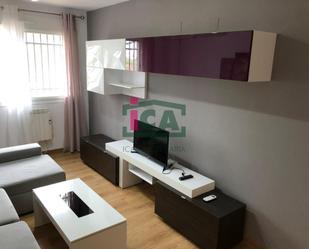 Living room of Flat for sale in Cáceres Capital  with Air Conditioner, Heating and Storage room