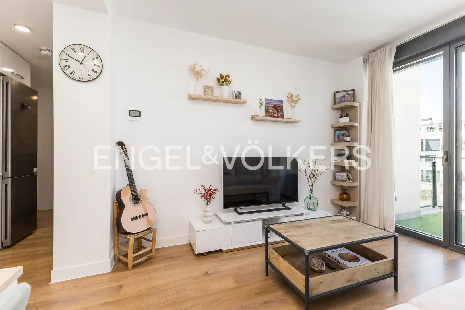 Living room of Flat for rent in San Sebastián de los Reyes  with Air Conditioner, Heating and Terrace
