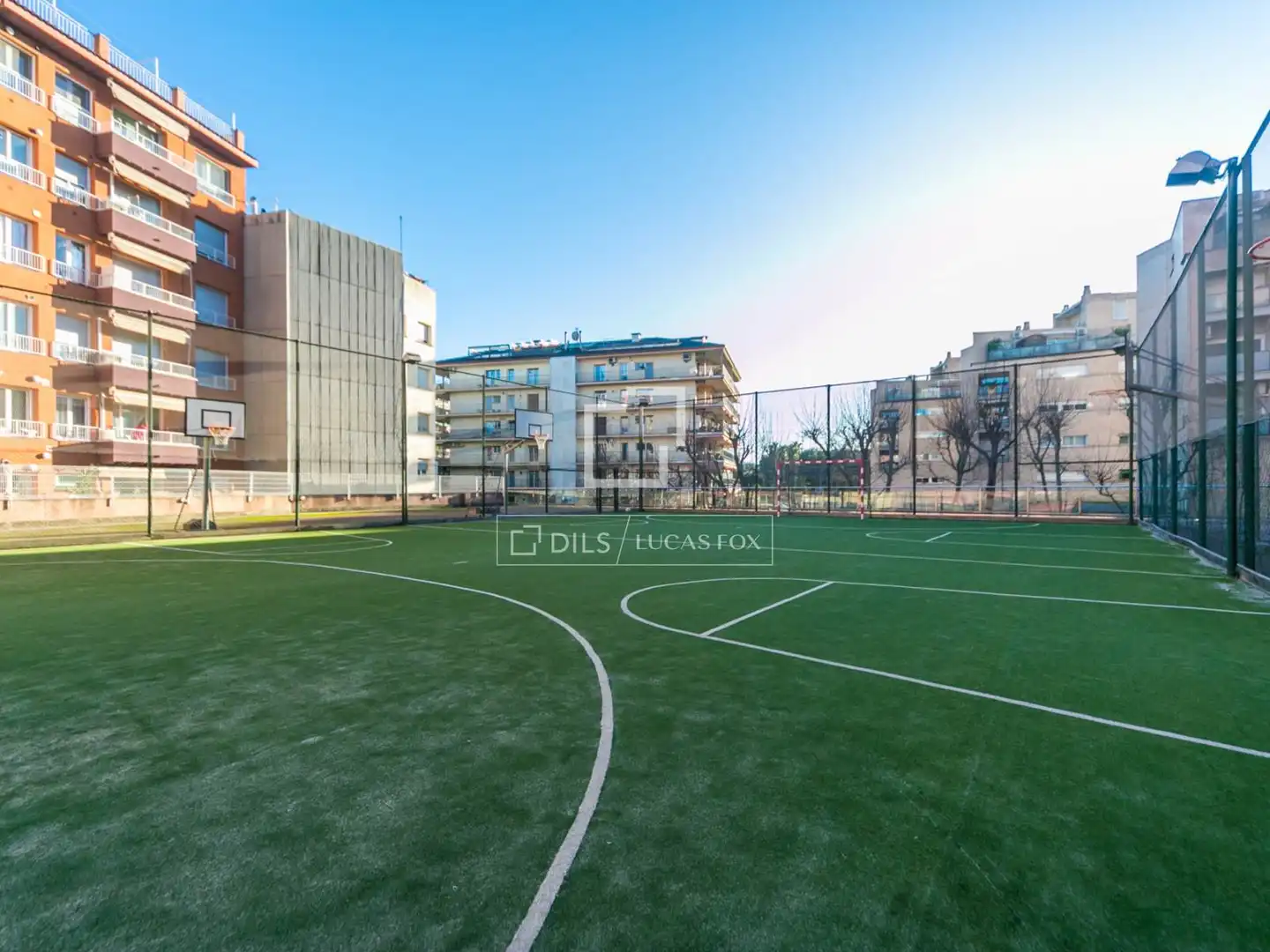 Exterior view of Flat for sale in Sant Cugat del Vallès  with Air Conditioner, Heating and Terrace