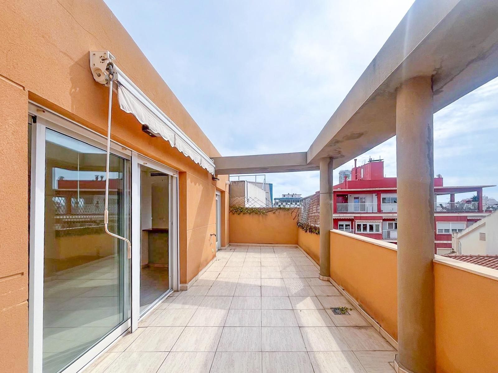 Terrace of Attic for sale in Alicante / Alacant  with Terrace and Alarm