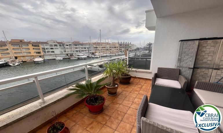 Terrassa de Apartament en venda en Empuriabrava amb Aire condicionat i Moblat