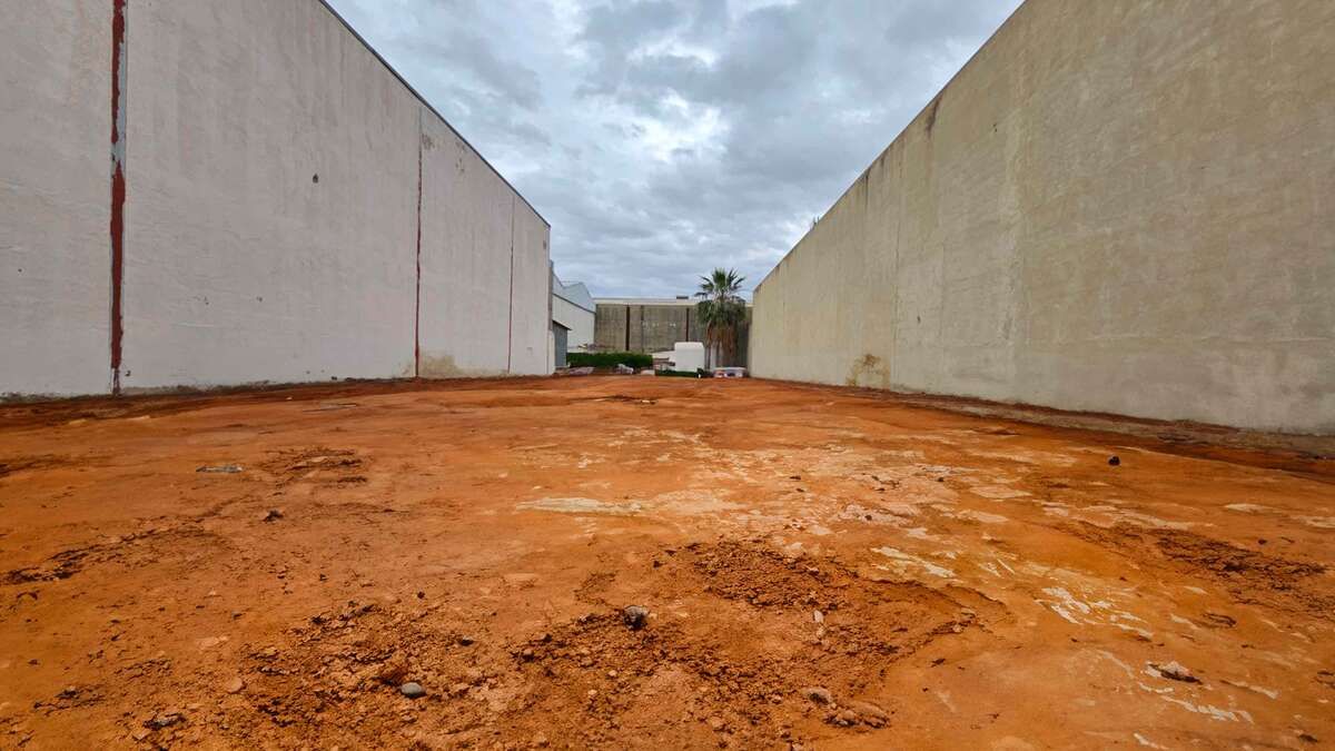 Vista exterior de Edifici en venda en Catarroja