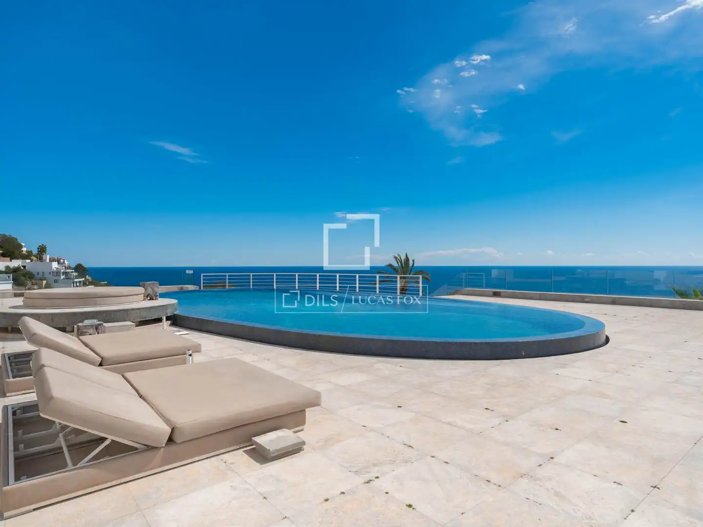 Swimming pool of Houses for sale in Santa Eulària des Riu  with Air Conditioner, Heating and Private garden