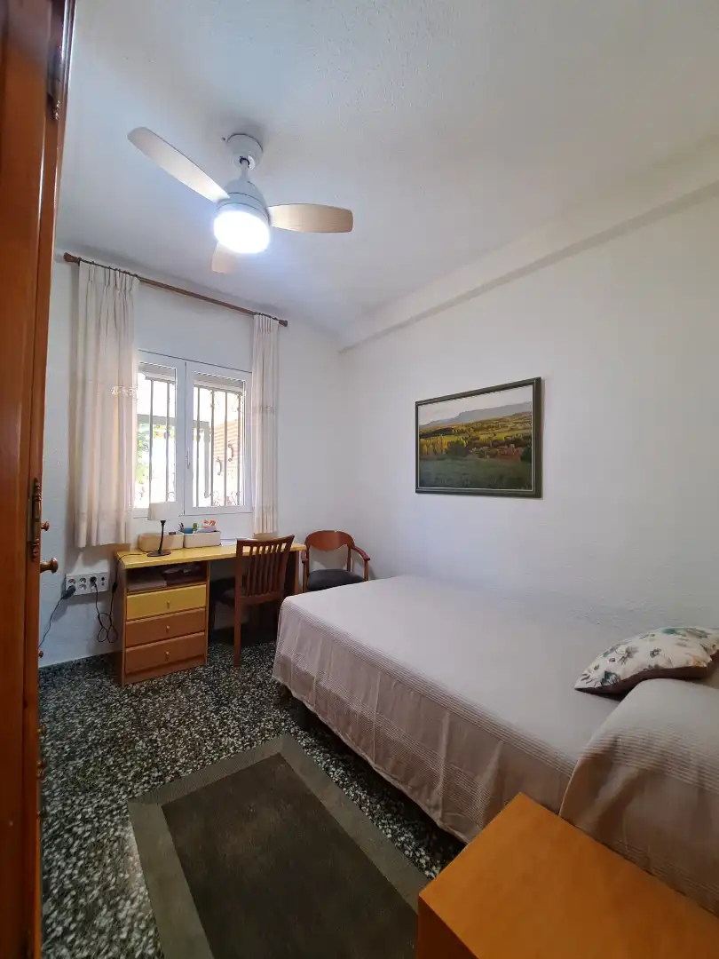 Dormitori de Casa o xalet en venda en L'Eliana amb Aire condicionat, Calefacció i Jardí privat