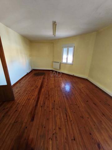 Piso en Venta en Santa María del Páramo