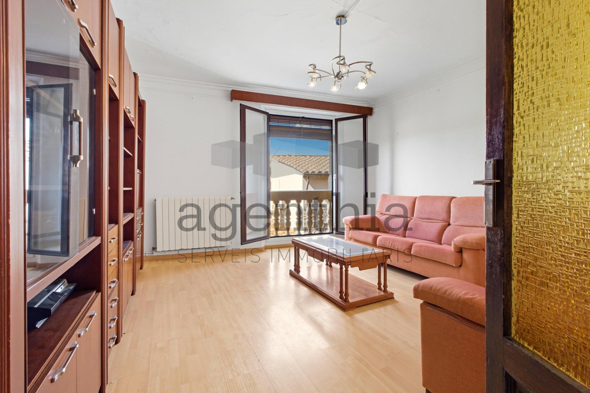 Living room of Flat for sale in Girona Capital  with Heating, Storage room and Furnished